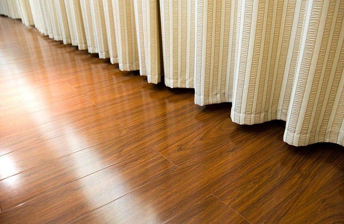 为什么木地板用久了光泽会变暗